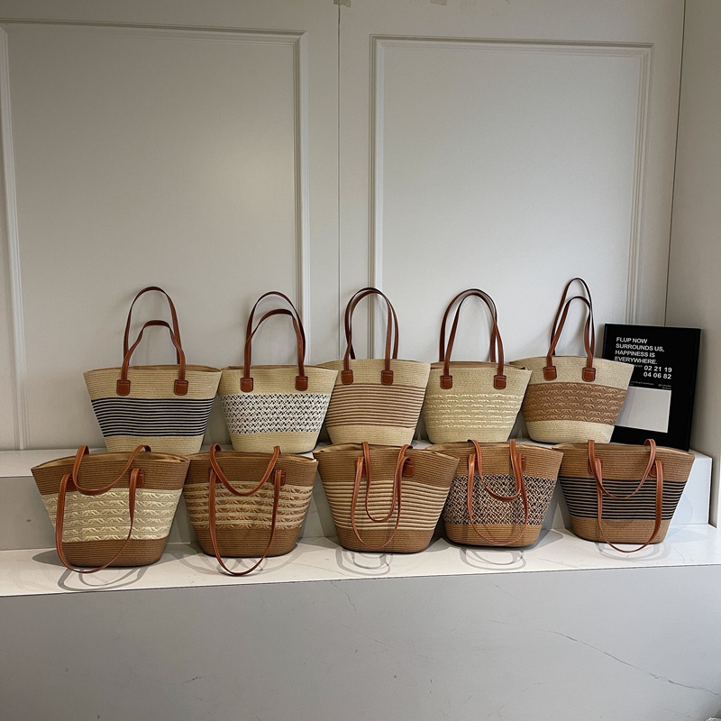 Straw woven versatile large capacity bag women's shoulder bag high-end commuting bag tote bag vacation striped trend
