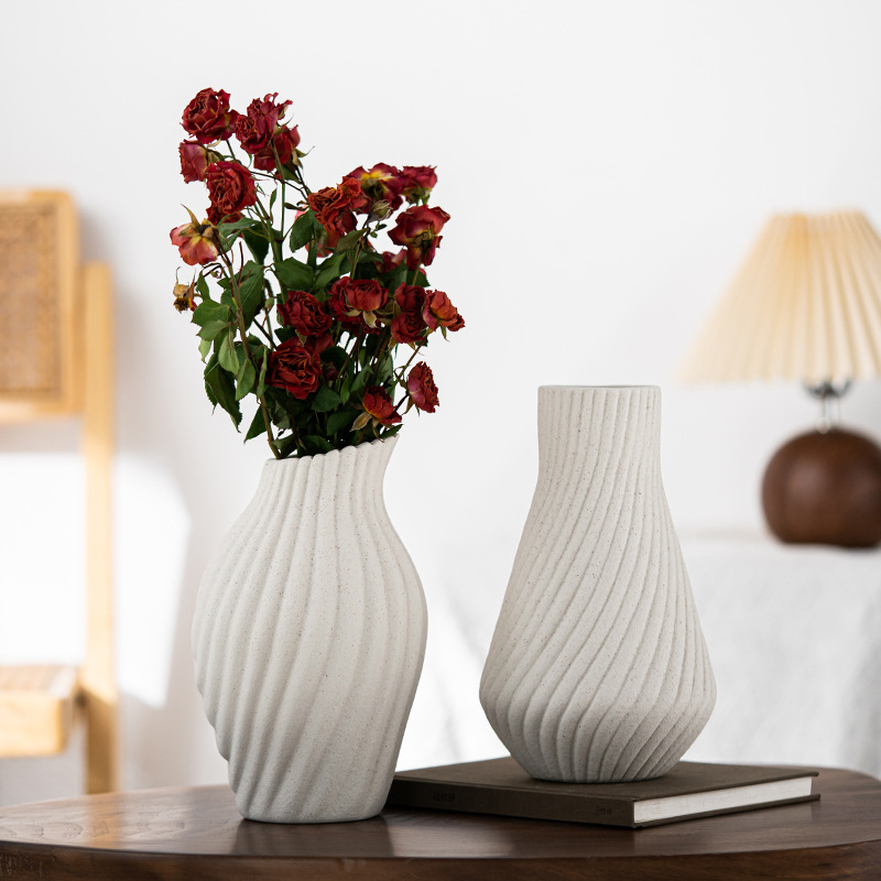 Modern and simple style, vegetarian ceramic home decorations, oblique patterned vase